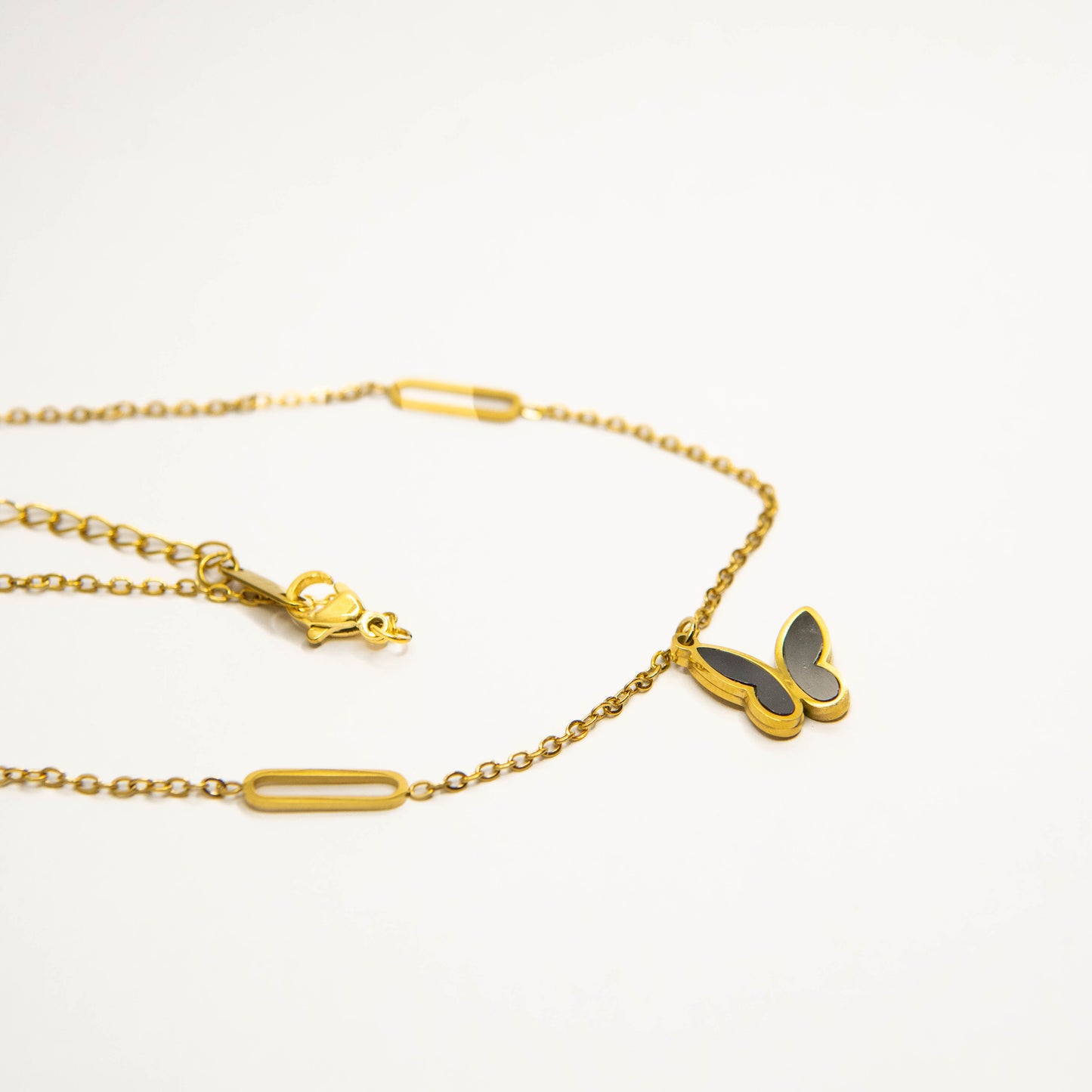 Elara – Butterfly Pendant Necklace