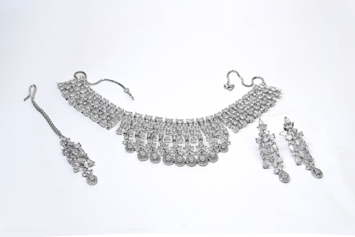 Nooraya – Classic Silver Bridal Set