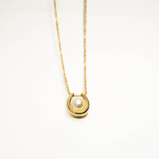 Nahla – Pearl Pendant Necklace