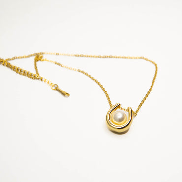Nahla – Pearl Pendant Necklace