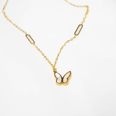 Elara – Butterfly Pendant Necklace